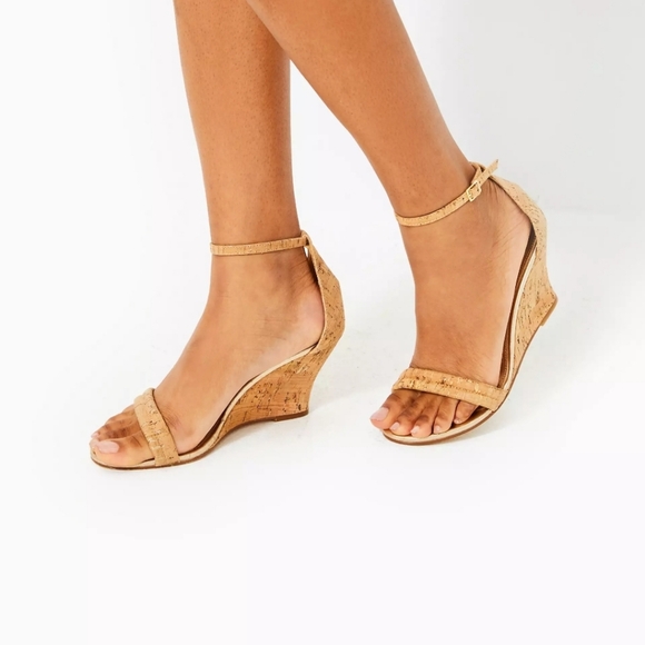 Lilly Pulitzer - Picture 10 of 11